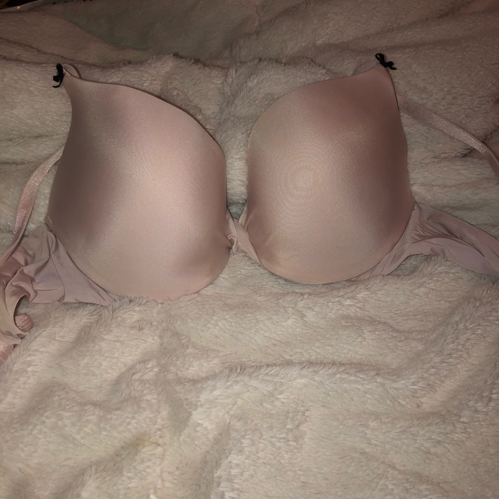Victoria secret plunge bra
